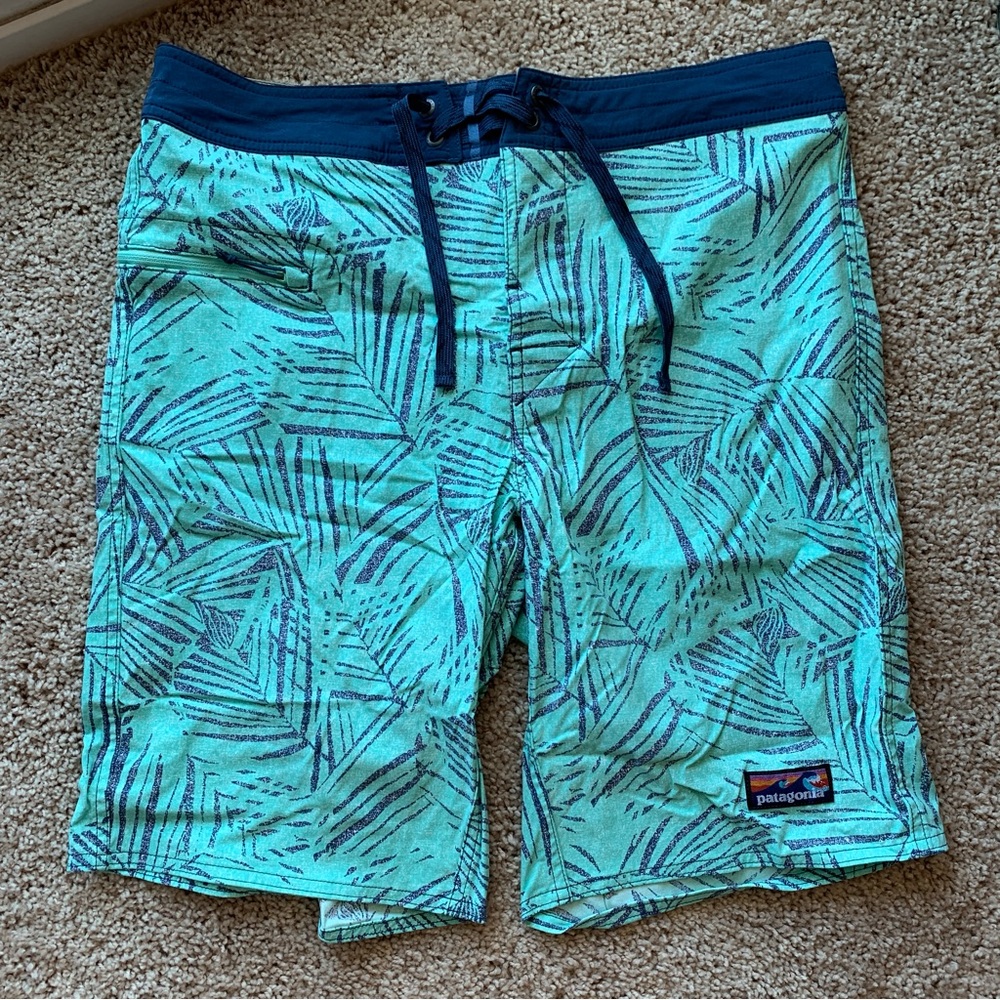 Patagonia Mens Stretch Wavefarer Boardshort 32 Green Blue Style 86543 Zip Pocket
